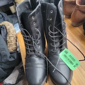 Black Lace-Up Women's Boots